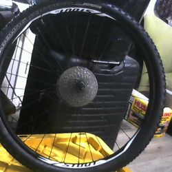 29" Rear Tire, Rim, 10 Speed Cassette