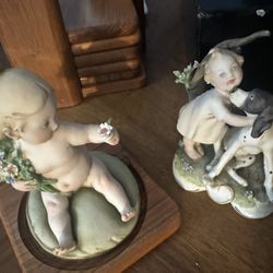Porcelain Figurines Set