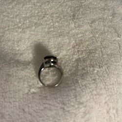 Silver Women’s Ring Size 7
