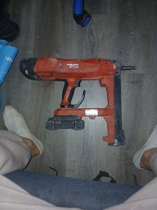 Hitting Concrete nail gun heavy duty