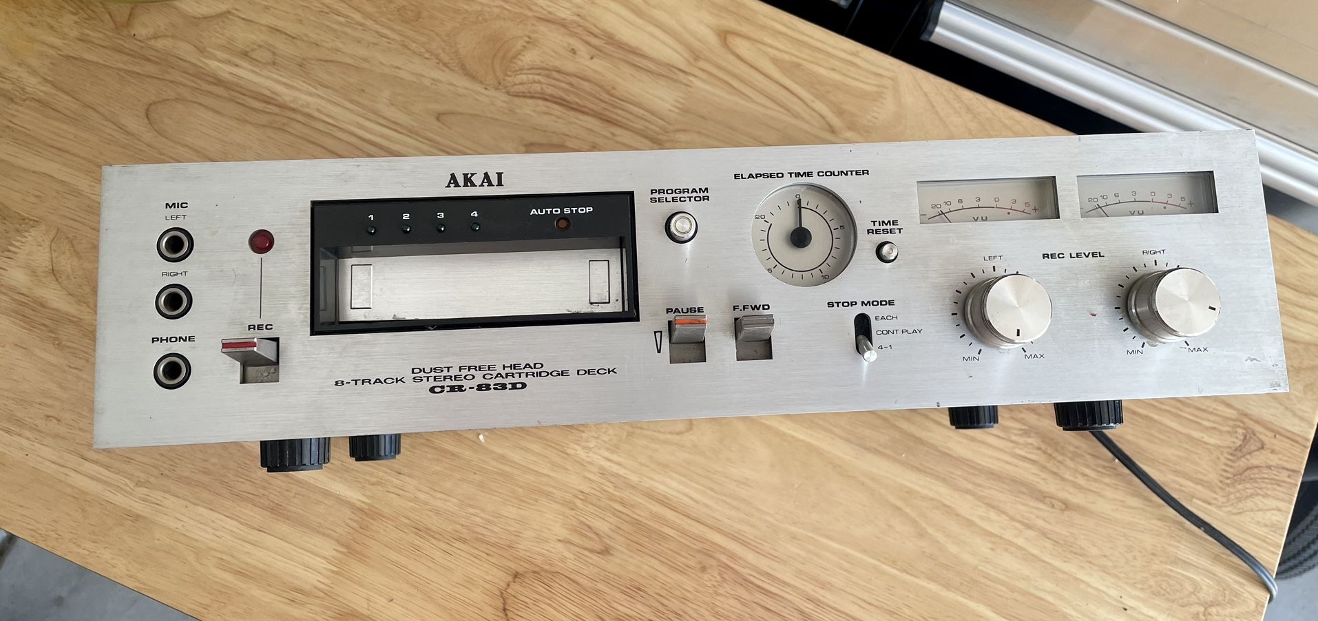 AKAI CR-83 D Vintage Cartridge Track Player