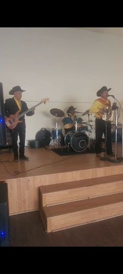 Grupo norteño para cuando se le ofrezca