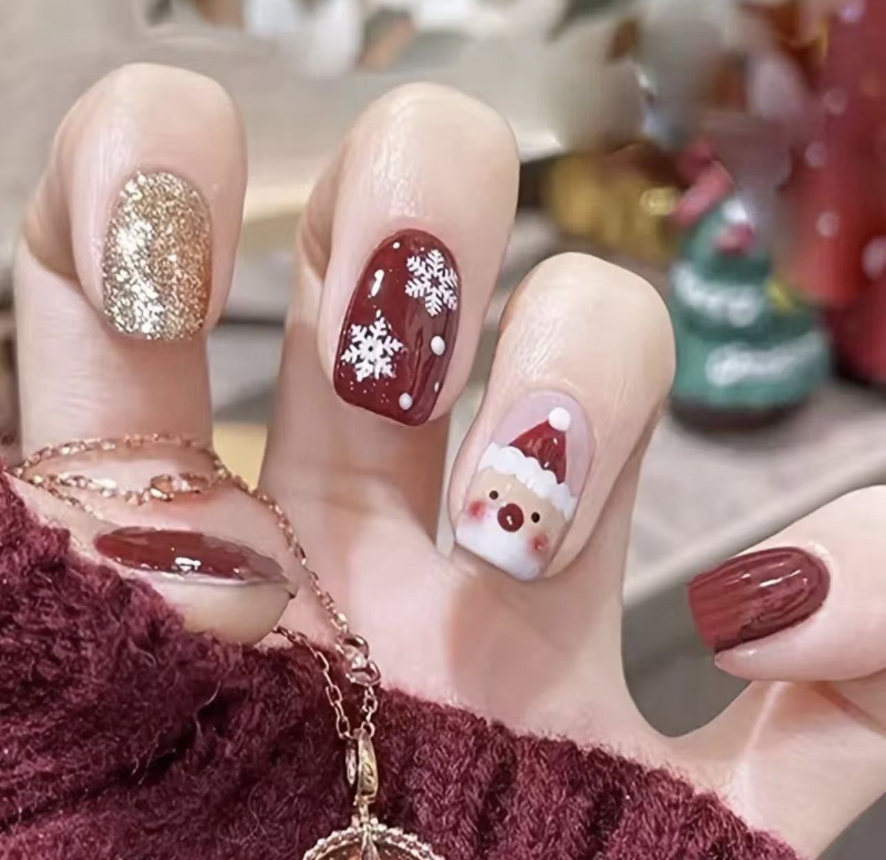Christmas deaign nails