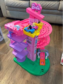 Barbie hot wheels playset