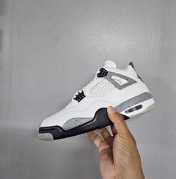 Nike Jordan 4 size 8.5m