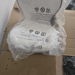 3 Brand New Bar Stools Still Has Plastic On It