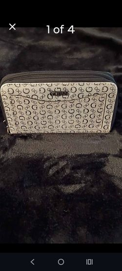 Woman's Wallet Clutch