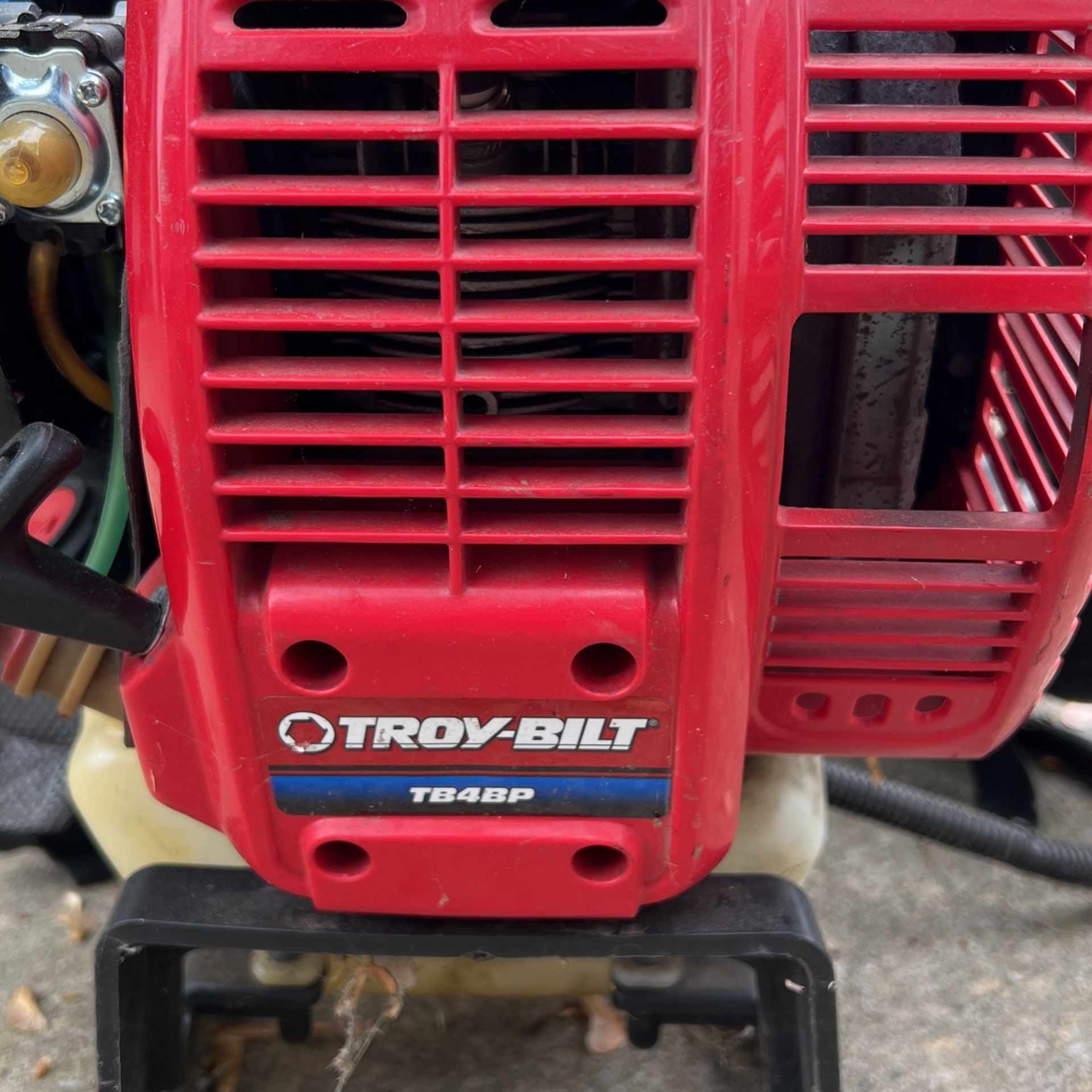 Troy-bilt TB4BP 4 Cycle Backpack Blower