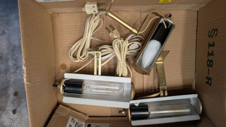 Lot of 3 brass picture frame vintage lights