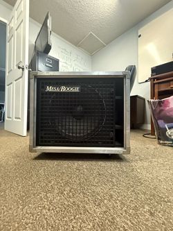 Mesa Boogie 15 inch bass cab with speaker.