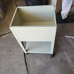 File Cabin On Wheels