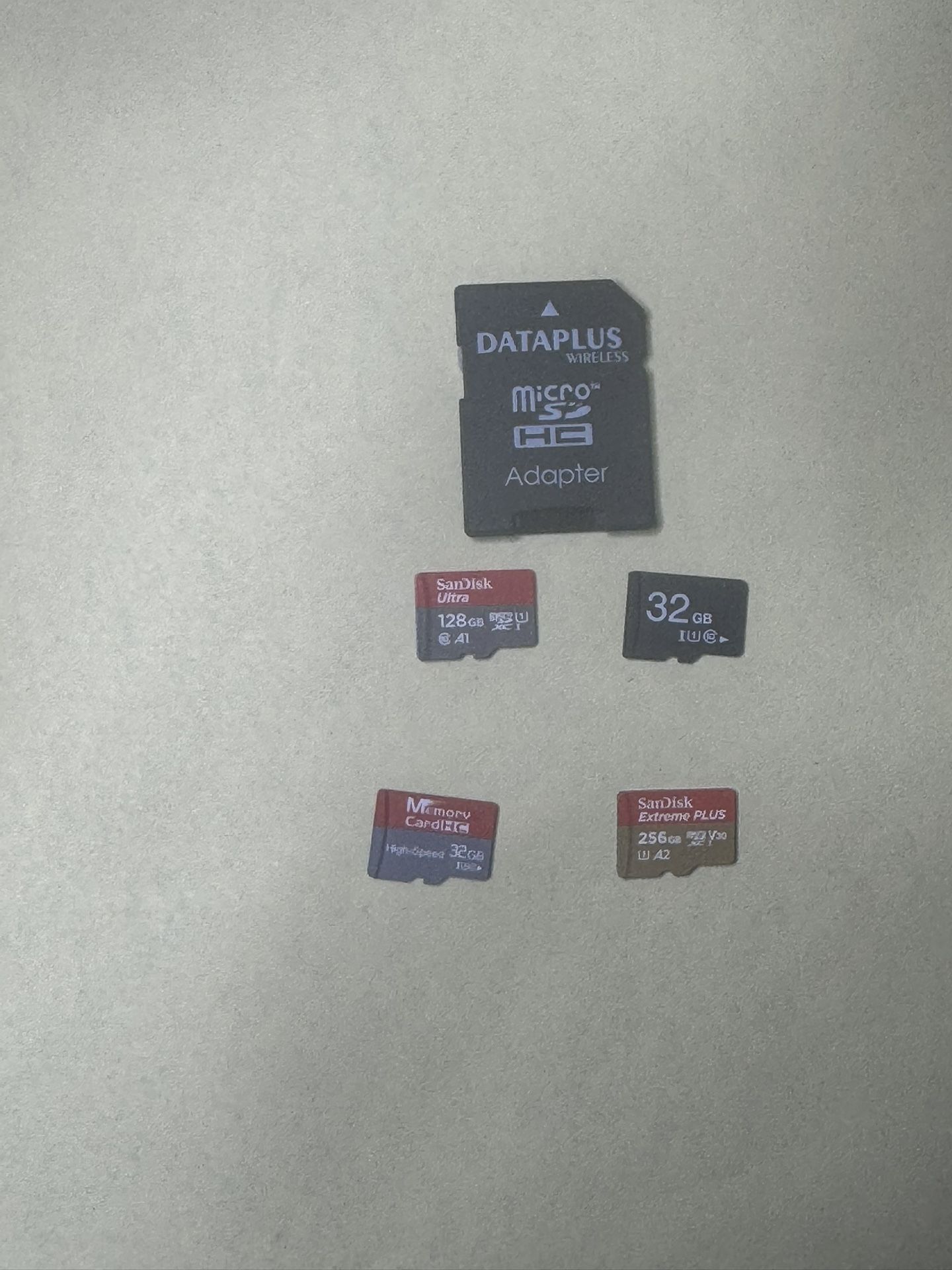 4 sd cards + adapter everything (new)
