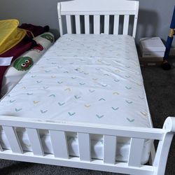 Toddler Bet And Mattress 