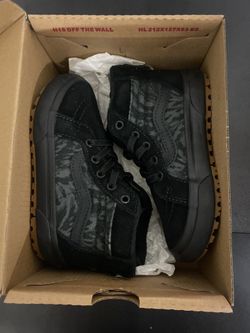 Vans Mono Camo Black. Hi Zip