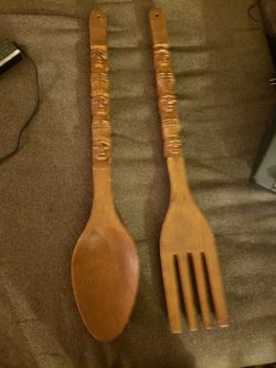 Fork and spoon wall decor