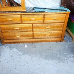 Dresser And Nightstand Set