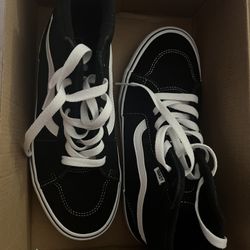 Size 6 Vans 