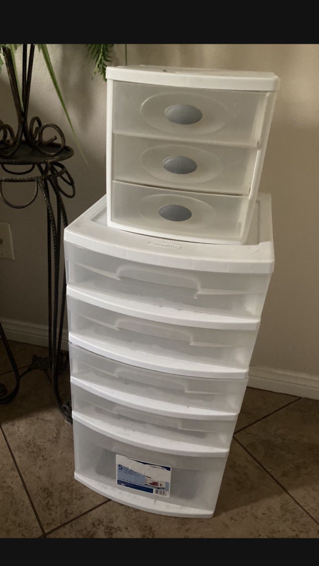 Plastic Drawers And Shoe Rack