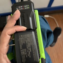 Greenworks 40V (100 MPH / 350 CFM) Cordless Axial Leaf Blower, 2.0Ah Battery and Charger Included