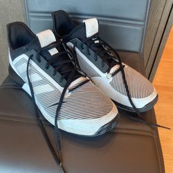 Adidas Mens Tennis Shoes 11.5
