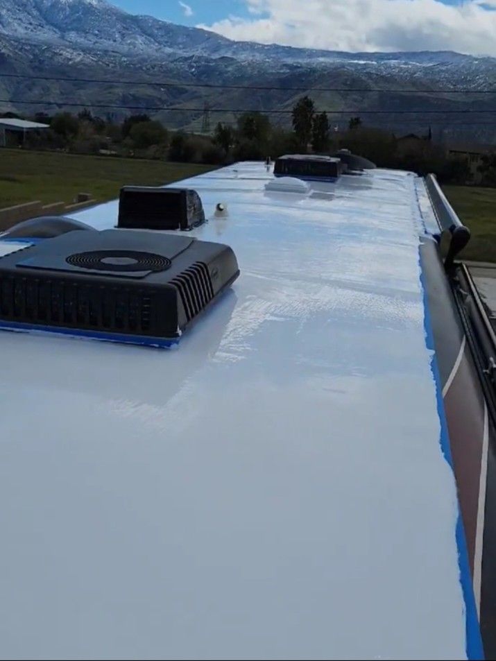 RV Roof Rubberizer