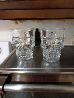 Mugs, 2 Skull Beer Mugs
