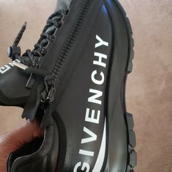 Givenchy Size 10