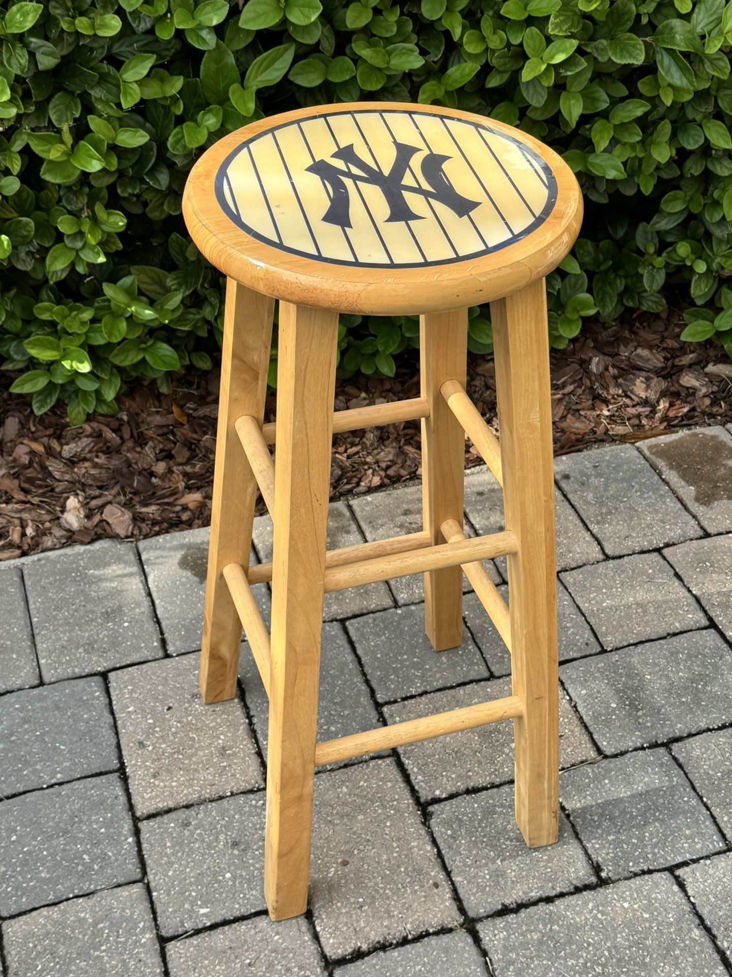 New York Yankee Stool