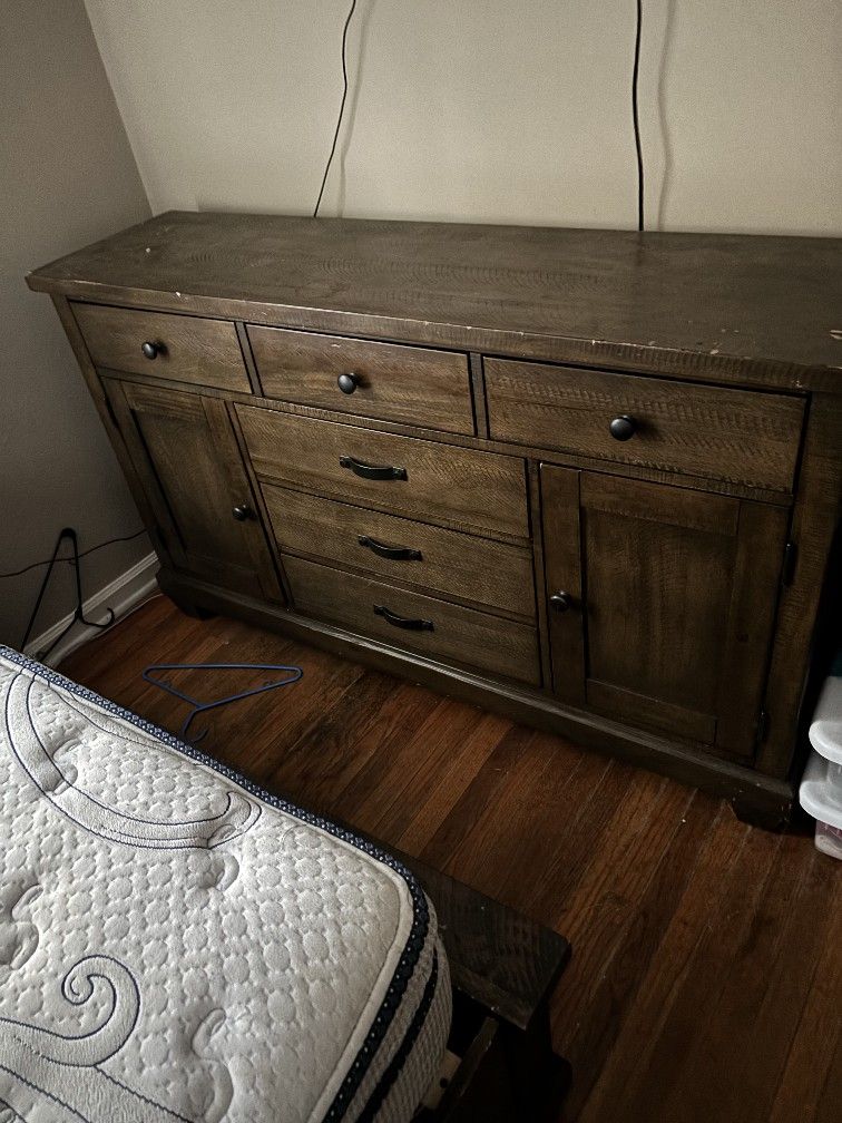 Bed & Dresser 100$