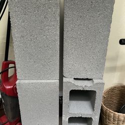 4 Cinder blocks 