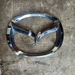 Mazda Emblem 