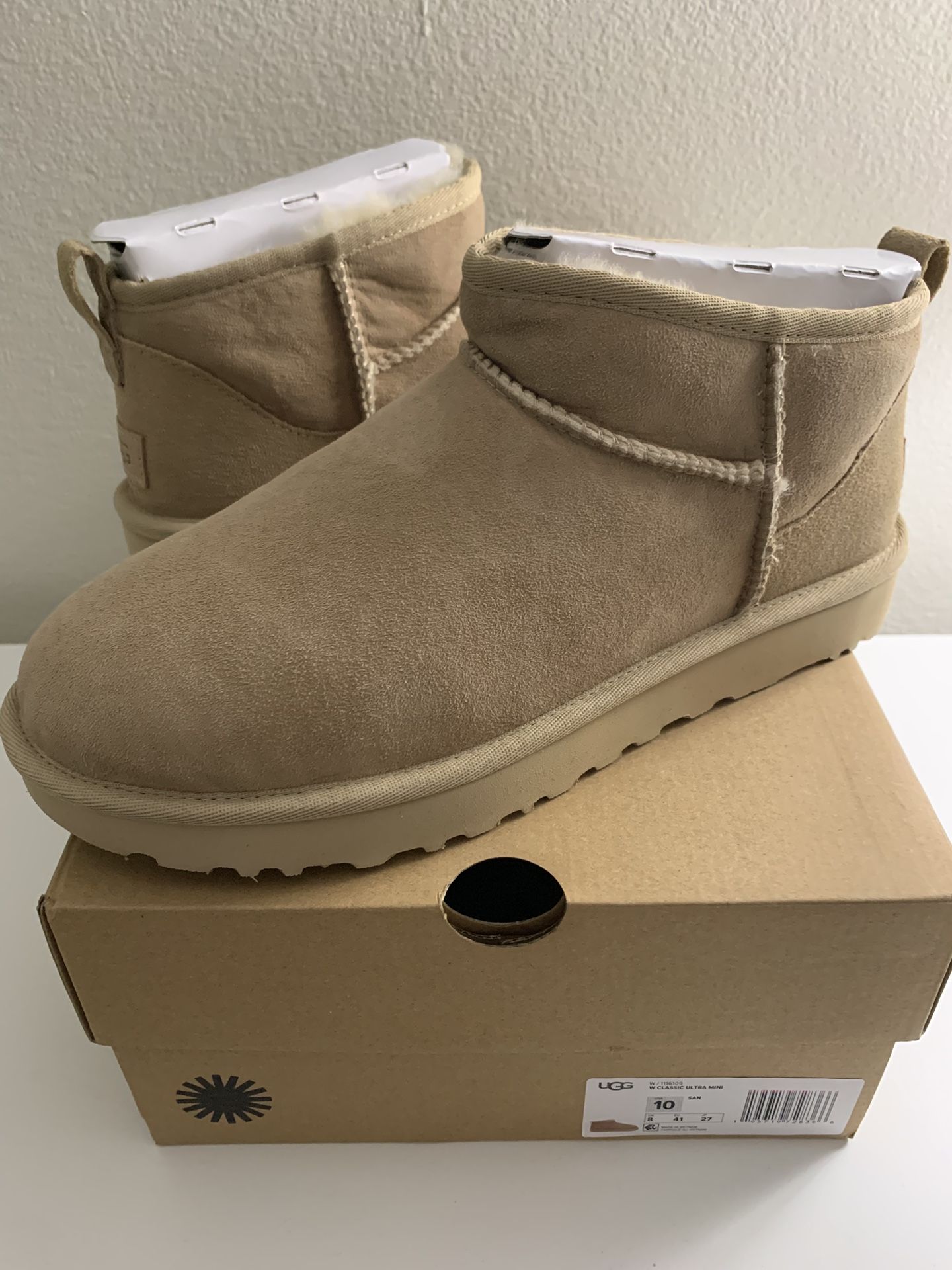 ✨ UGG Classic Ultra Mini Boots ✨