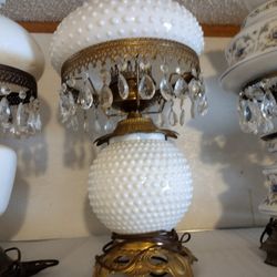 Vintage Hobnail Crystal Prisms Lamp