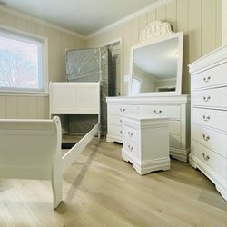 4 Pcs  WHITE BEDROOM SET