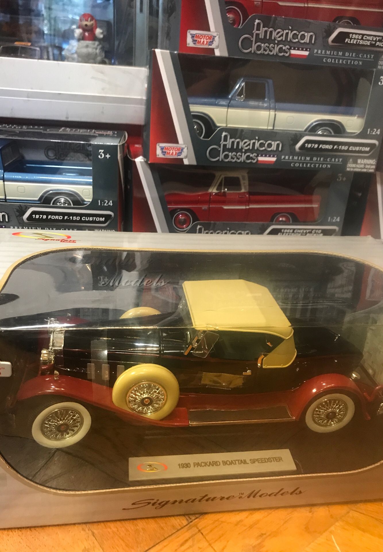 1930 Packard Boattail speedster convertible 1:18 scale diecast collectible