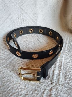 New Woman's belt