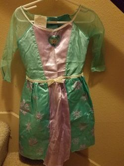 Elsa costume size 3-4T