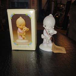 Precious Moments Figurine