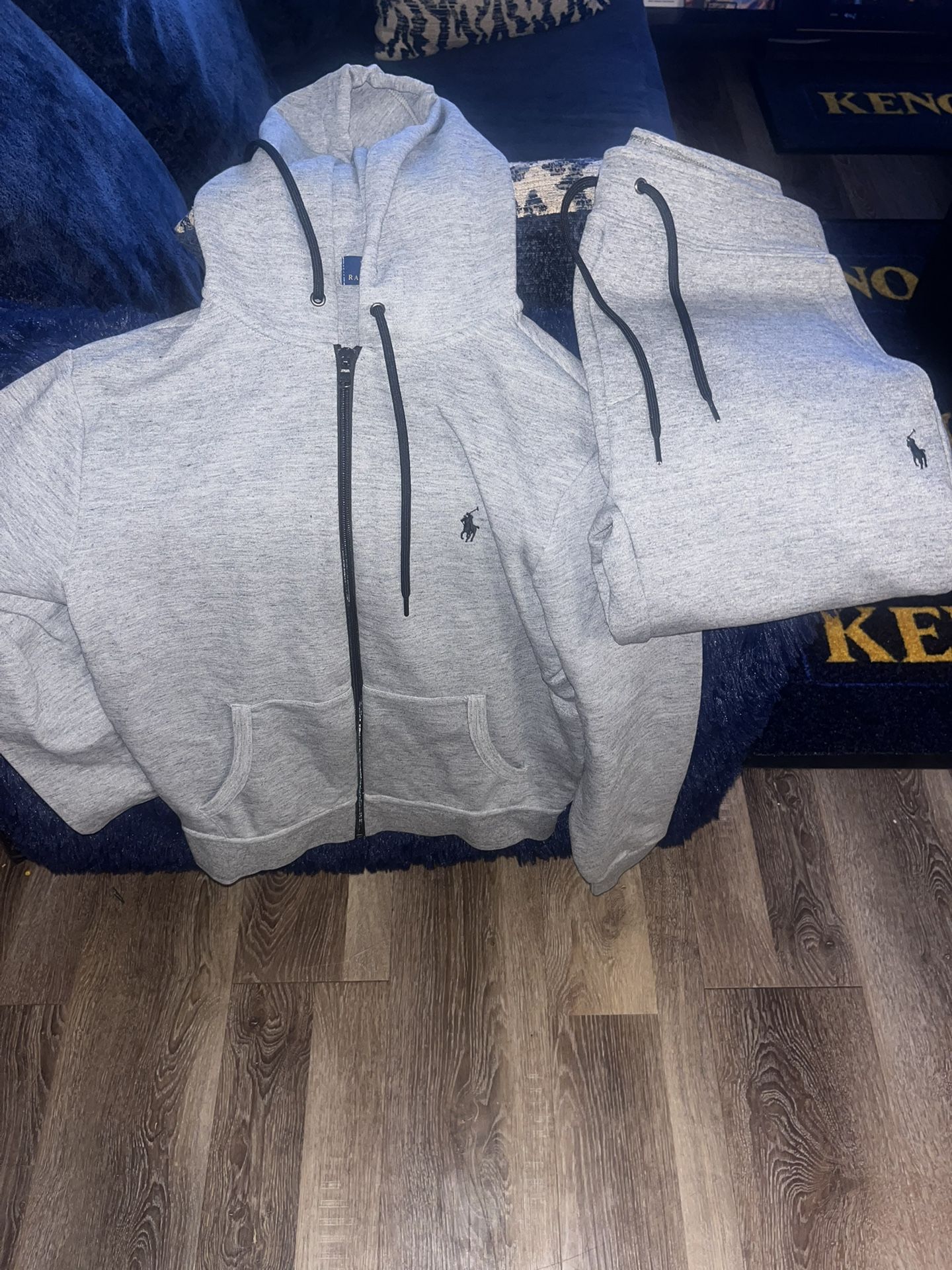 Ralph Lauren Polo Gray Sweatsuit - Men Small