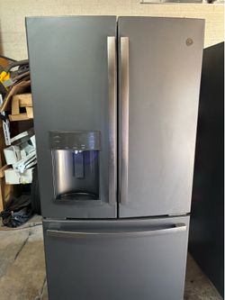 Fridges for sale are Plugged in free Deliver