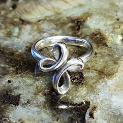 Sterling Silver Eternal Ribbon Cross Ring Size 7 