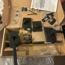 BRAND NEW Schlage F60 CEN 622 LAT CEN Century Front Entry Handleset with Latitude Lever, Alloy steel, Deadbolt Keyed 1 Side, Matte Black Retails $112