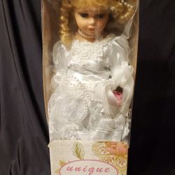 Doll-Unique Porcelain Doll Collection 