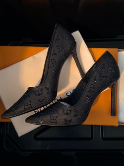 LV pumps sz 39