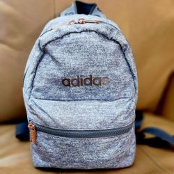 ADIDAS SMALL BACKPACK 