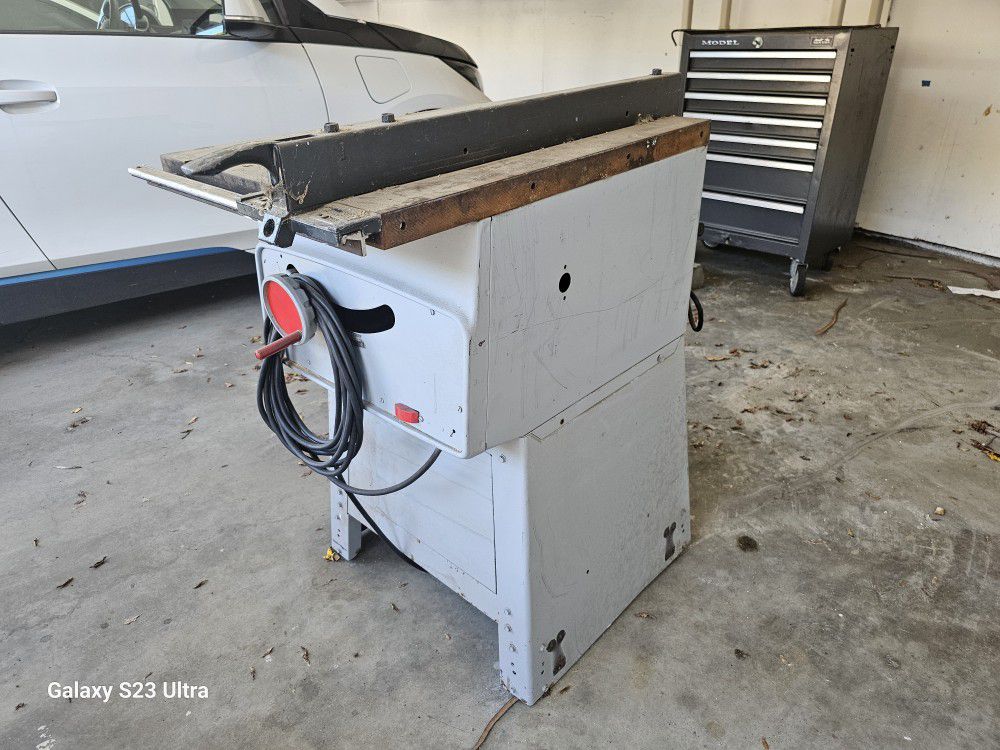 10 Inch Table Saw, All Metal Vintage