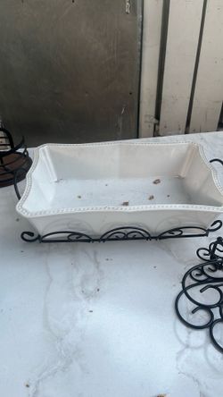 Rectangular cerámic with metal stand