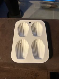 Silicone Madeline Tray - FREE