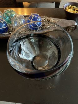 Clear Glass Bowl With A Purple Swirl