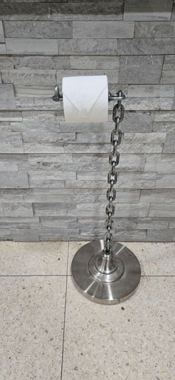 Chain Toilet Paper Stand: Industrial Bathroom Decor